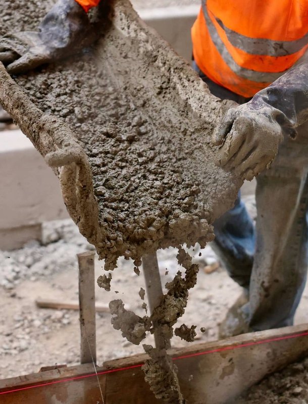 concrete finishing with concrete tools